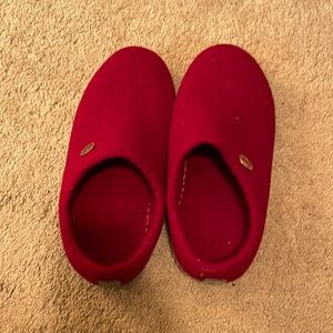 Womens red wool slippers